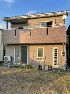 福山・外壁塗装・施工前・外壁のひび割れ